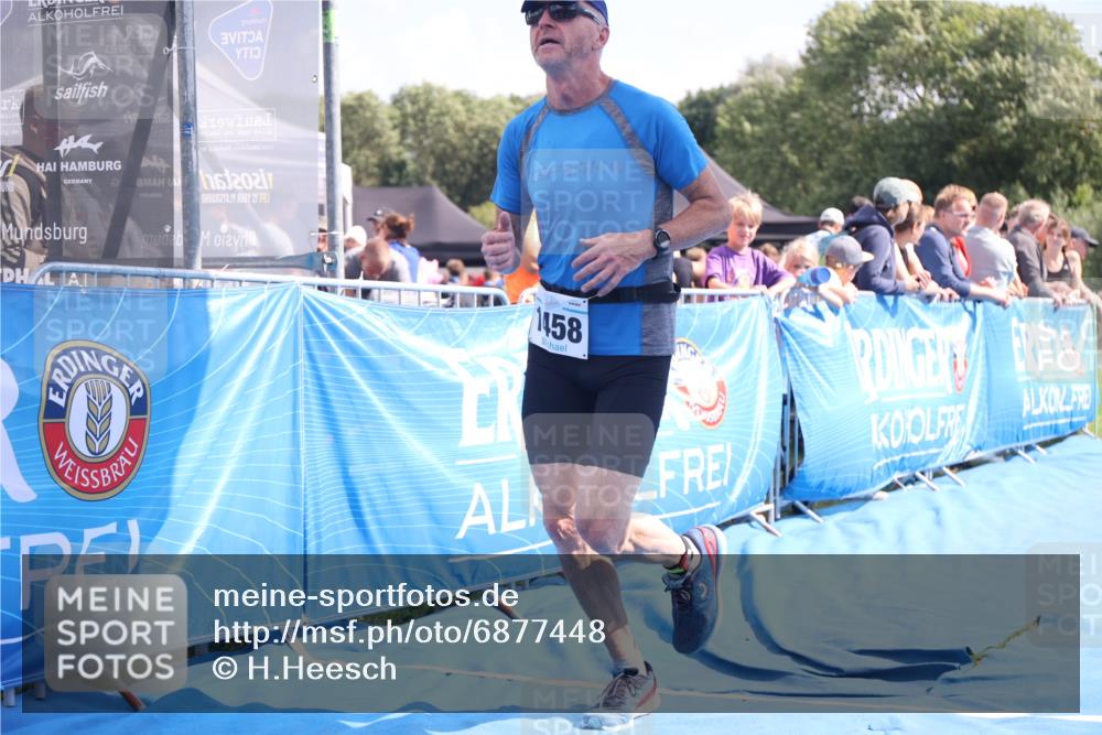 25.08.2024 - Elbe Triathlon Hamburg H.Heesch http://msf.ph/oto/6877448 25.08.2024 11:46:06 Ziel 1458, 1516 meine-sportfotos.de