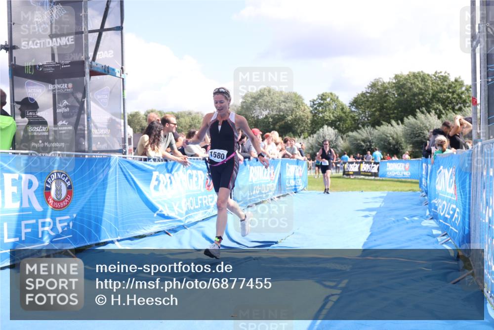 25.08.2024 - Elbe Triathlon Hamburg H.Heesch http://msf.ph/oto/6877455 25.08.2024 12:08:51 Ziel 551, 1580, 1705 meine-sportfotos.de