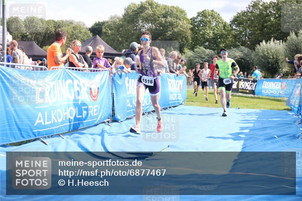 25.08.2024 - Elbe Triathlon Hamburg H.Heesch http://msf.ph/oto/6877467 25.08.2024 11:46:14 Ziel 565, 765, 779, 1516, 1718 meine-sportfotos.de