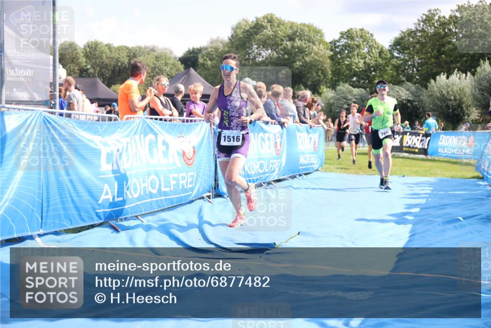 25.08.2024 - Elbe Triathlon Hamburg H.Heesch http://msf.ph/oto/6877482 25.08.2024 11:46:14 Ziel 565, 765, 779, 1516, 1718 meine-sportfotos.de