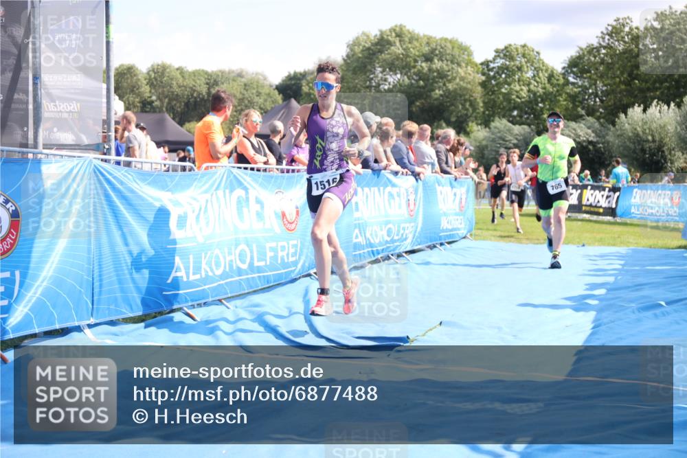 25.08.2024 - Elbe Triathlon Hamburg H.Heesch http://msf.ph/oto/6877488 25.08.2024 11:46:14 Ziel 565, 765, 779, 1516, 1718 meine-sportfotos.de