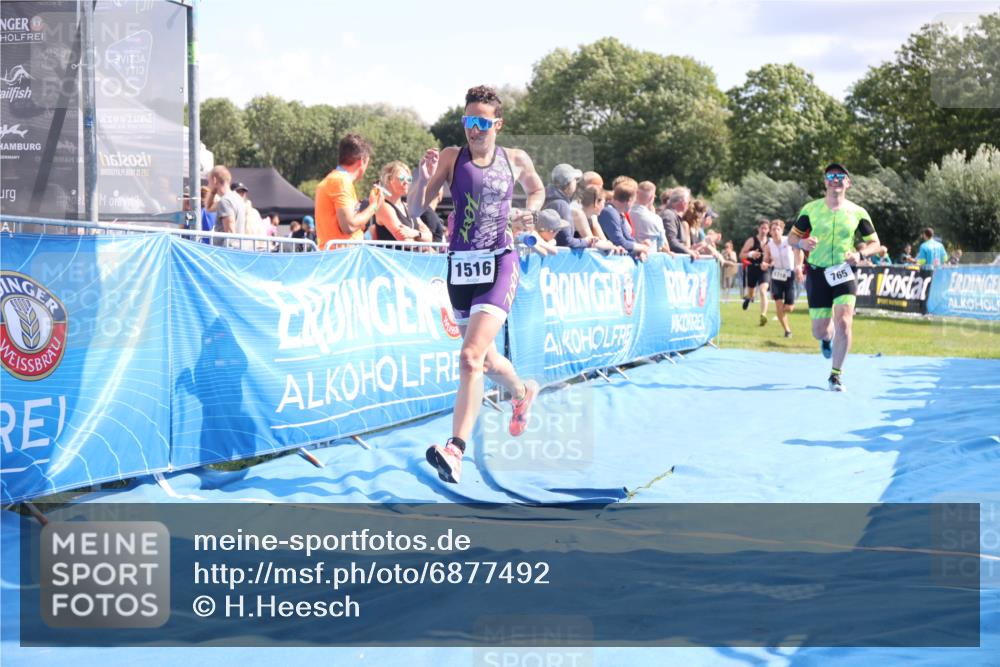 25.08.2024 - Elbe Triathlon Hamburg H.Heesch http://msf.ph/oto/6877492 25.08.2024 11:46:14 Ziel 565, 765, 779, 1516, 1718 meine-sportfotos.de