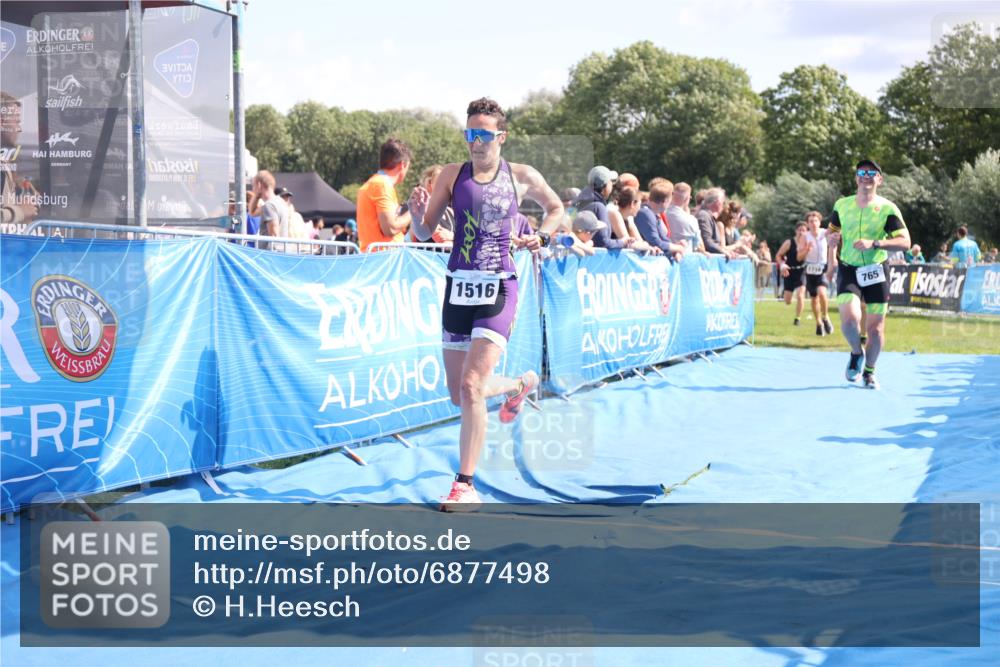 25.08.2024 - Elbe Triathlon Hamburg H.Heesch http://msf.ph/oto/6877498 25.08.2024 11:46:14 Ziel 565, 765, 779, 1516, 1718 meine-sportfotos.de