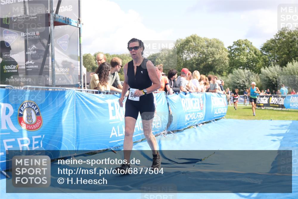 25.08.2024 - Elbe Triathlon Hamburg H.Heesch http://msf.ph/oto/6877504 25.08.2024 12:08:55 Ziel 527, 551, 1580, 1705 meine-sportfotos.de