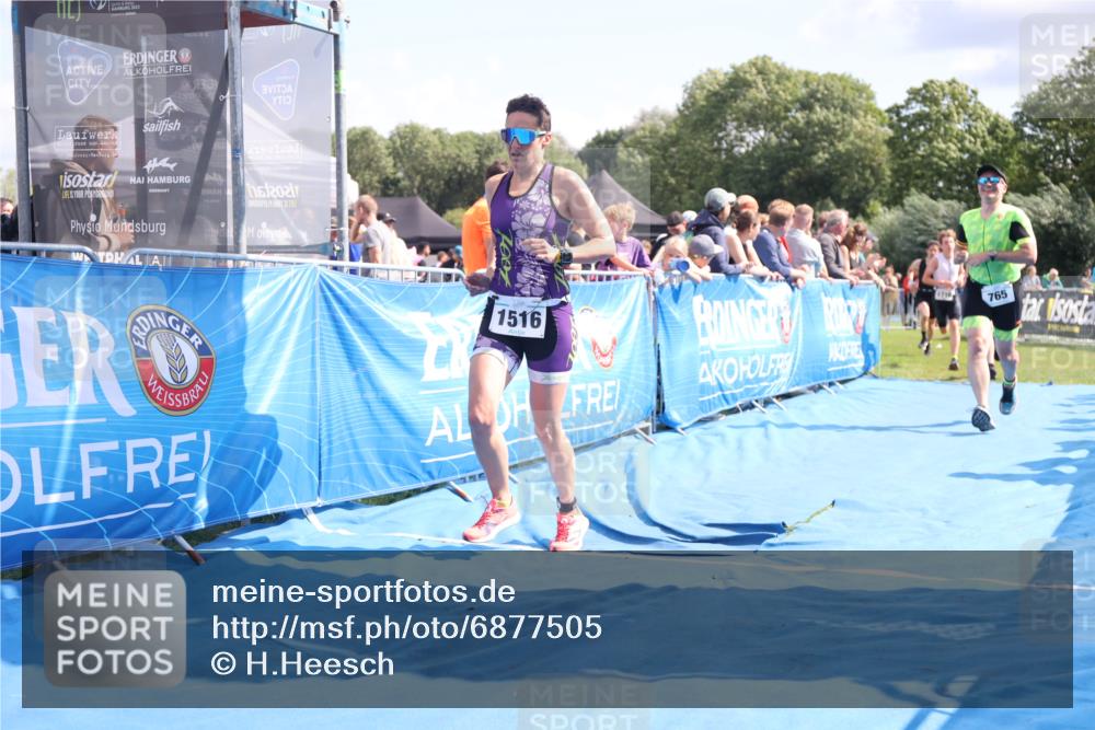 25.08.2024 - Elbe Triathlon Hamburg H.Heesch http://msf.ph/oto/6877505 25.08.2024 11:46:14 Ziel 565, 765, 779, 1516, 1718 meine-sportfotos.de
