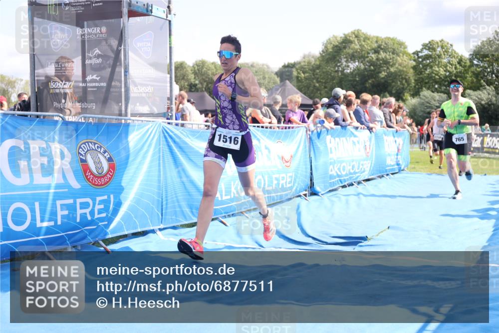 25.08.2024 - Elbe Triathlon Hamburg H.Heesch http://msf.ph/oto/6877511 25.08.2024 11:46:15 Ziel 565, 765, 779, 1516, 1718 meine-sportfotos.de