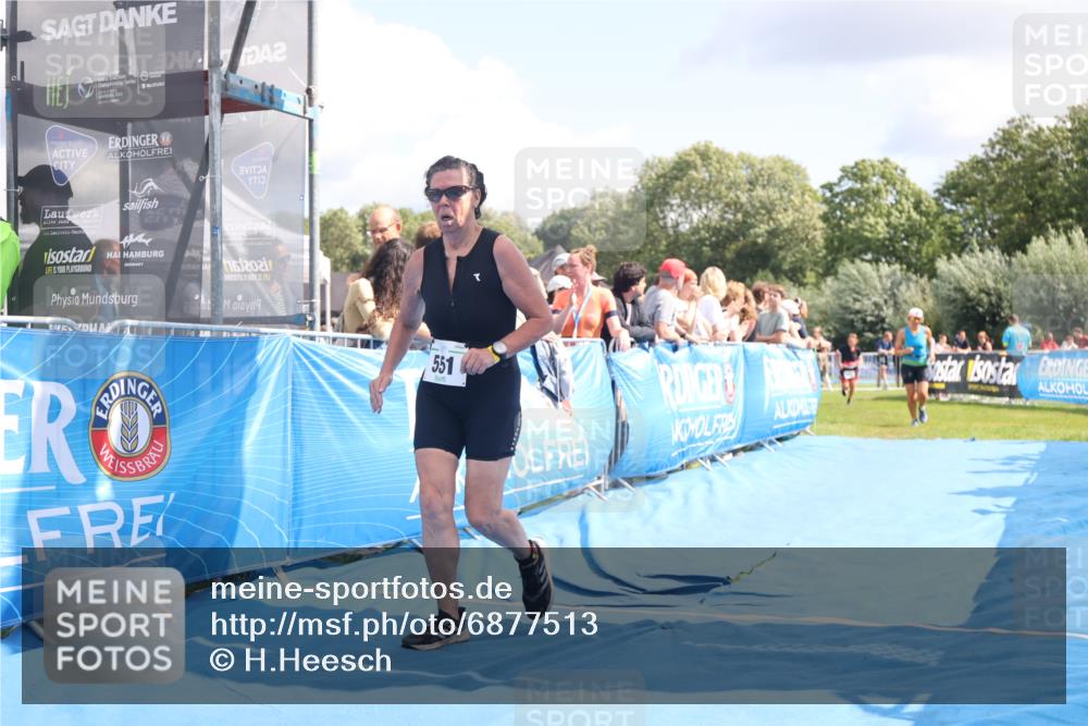 25.08.2024 - Elbe Triathlon Hamburg H.Heesch http://msf.ph/oto/6877513 25.08.2024 12:08:55 Ziel 527, 551, 1580, 1705 meine-sportfotos.de