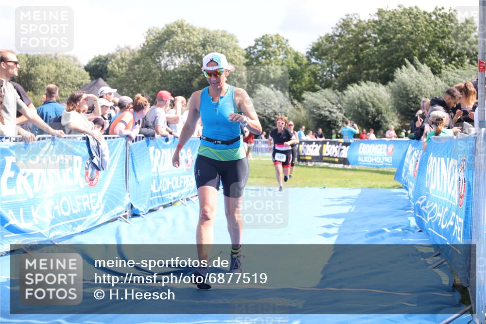 25.08.2024 - Elbe Triathlon Hamburg H.Heesch http://msf.ph/oto/6877519 25.08.2024 12:09:00 Ziel 501, 527, 551, 1606, 1705 meine-sportfotos.de