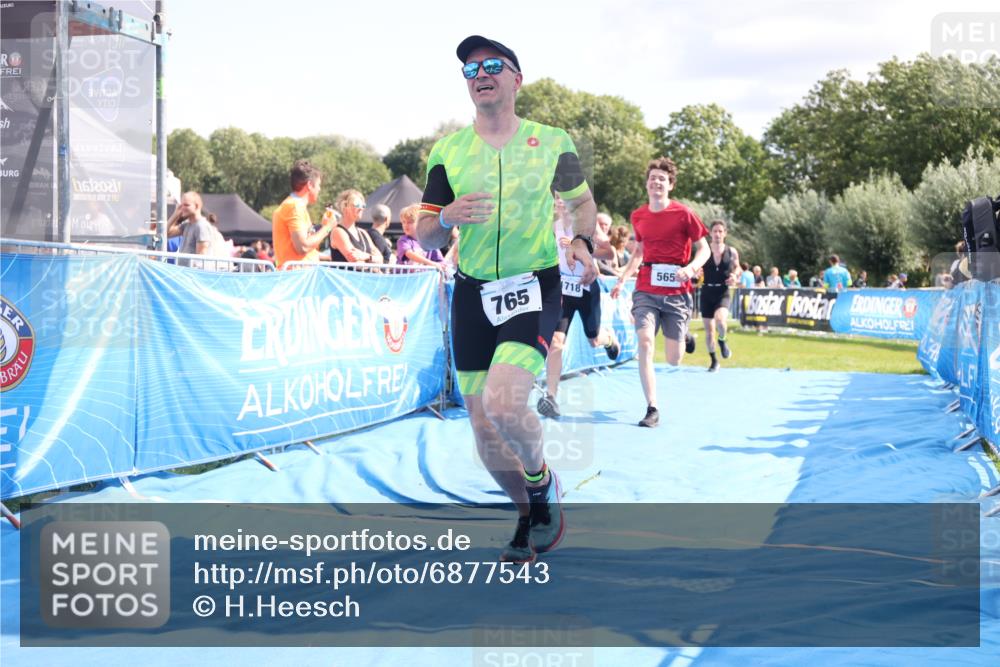 25.08.2024 - Elbe Triathlon Hamburg H.Heesch http://msf.ph/oto/6877543 25.08.2024 11:46:16 Ziel 516, 565, 765, 779, 1516, 1718 meine-sportfotos.de