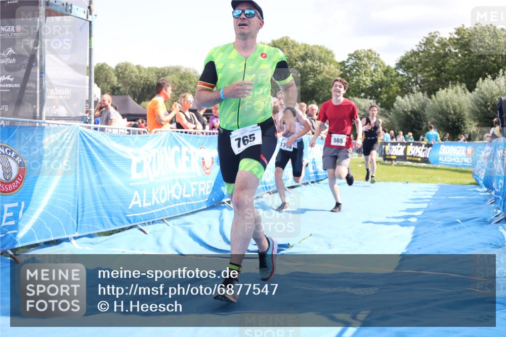 25.08.2024 - Elbe Triathlon Hamburg H.Heesch http://msf.ph/oto/6877547 25.08.2024 11:46:16 Ziel 516, 565, 765, 779, 1516, 1718 meine-sportfotos.de