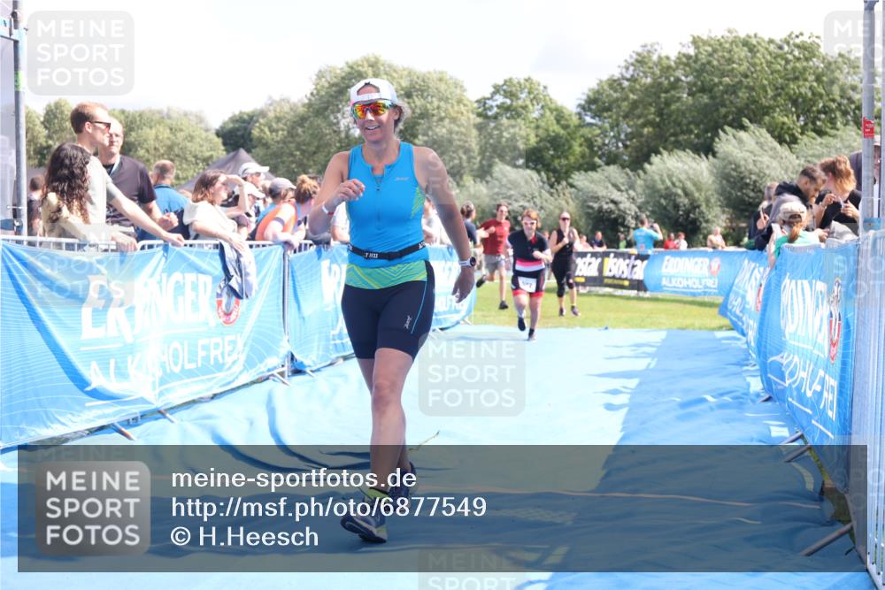 25.08.2024 - Elbe Triathlon Hamburg H.Heesch http://msf.ph/oto/6877549 25.08.2024 12:09:00 Ziel 501, 527, 551, 1606, 1705 meine-sportfotos.de