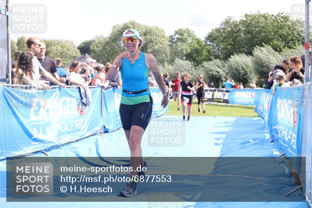 25.08.2024 - Elbe Triathlon Hamburg H.Heesch http://msf.ph/oto/6877553 25.08.2024 12:09:00 Ziel 501, 527, 551, 1606, 1705 meine-sportfotos.de