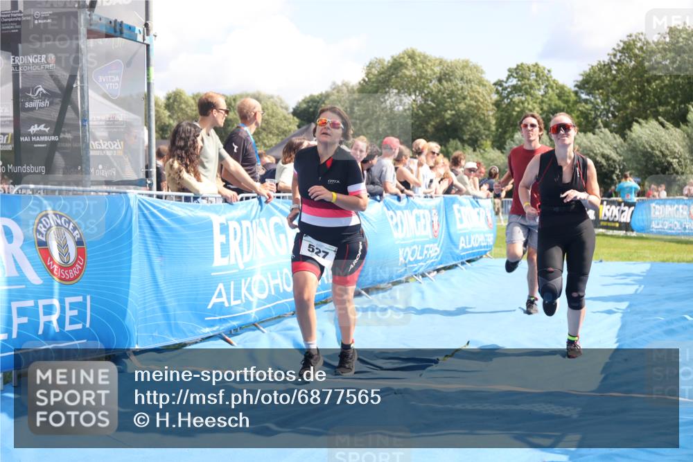25.08.2024 - Elbe Triathlon Hamburg H.Heesch http://msf.ph/oto/6877565 25.08.2024 12:09:03 Ziel 501, 527, 1606, 1621, 1705 meine-sportfotos.de