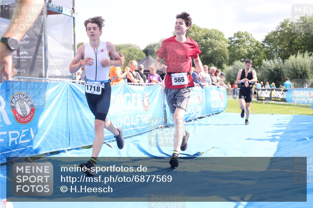 25.08.2024 - Elbe Triathlon Hamburg H.Heesch http://msf.ph/oto/6877569 25.08.2024 11:46:17 Ziel 516, 565, 765, 779, 1516, 1718 meine-sportfotos.de