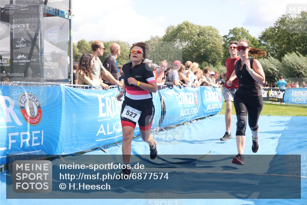 25.08.2024 - Elbe Triathlon Hamburg H.Heesch http://msf.ph/oto/6877574 25.08.2024 12:09:04 Ziel 501, 527, 1606, 1621, 1693, 1705 meine-sportfotos.de