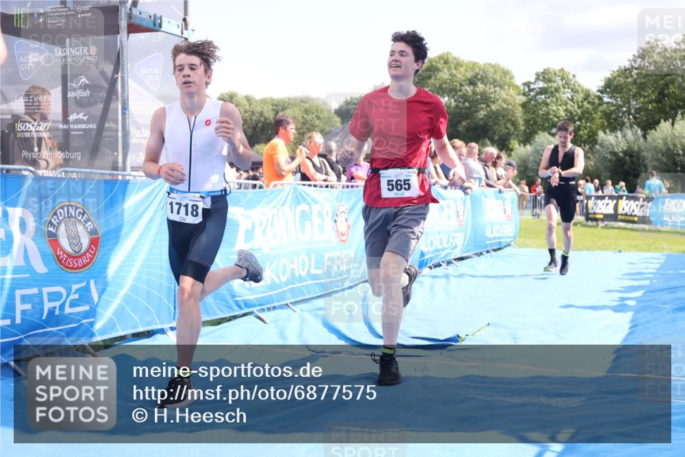 25.08.2024 - Elbe Triathlon Hamburg H.Heesch http://msf.ph/oto/6877575 25.08.2024 11:46:17 Ziel 516, 565, 765, 779, 1516, 1718 meine-sportfotos.de