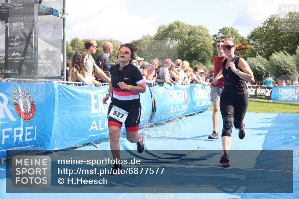25.08.2024 - Elbe Triathlon Hamburg H.Heesch http://msf.ph/oto/6877577 25.08.2024 12:09:04 Ziel 501, 527, 1606, 1621, 1693, 1705 meine-sportfotos.de