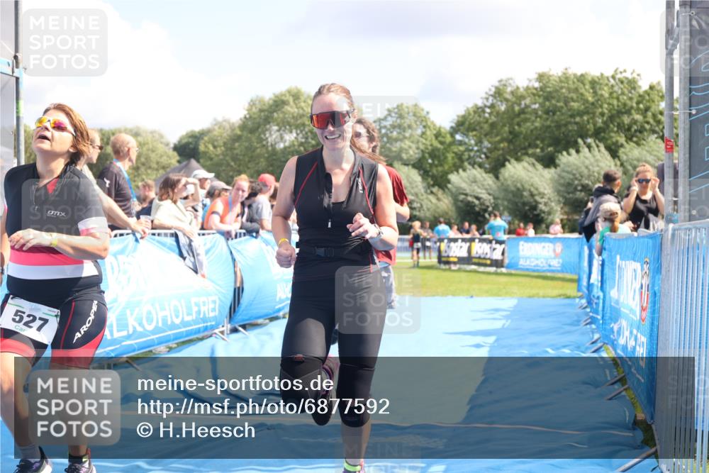25.08.2024 - Elbe Triathlon Hamburg H.Heesch http://msf.ph/oto/6877592 25.08.2024 12:09:04 Ziel 501, 527, 1606, 1621, 1693, 1705 meine-sportfotos.de