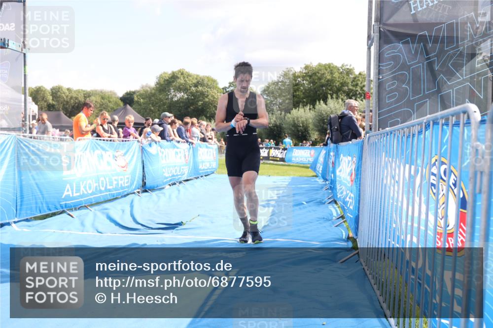 25.08.2024 - Elbe Triathlon Hamburg H.Heesch http://msf.ph/oto/6877595 25.08.2024 11:46:19 Ziel 516, 555, 565, 765, 779, 1516, 1718 meine-sportfotos.de