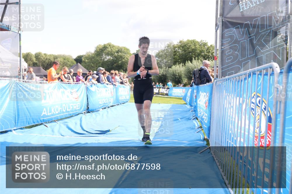 25.08.2024 - Elbe Triathlon Hamburg H.Heesch http://msf.ph/oto/6877598 25.08.2024 11:46:19 Ziel 516, 555, 565, 765, 779, 1516, 1718 meine-sportfotos.de