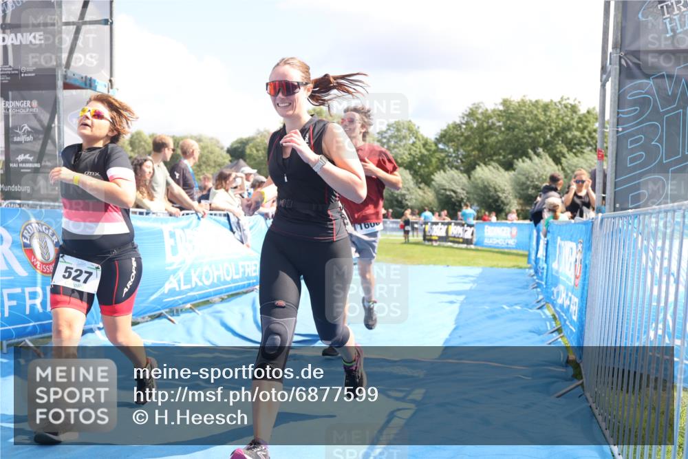 25.08.2024 - Elbe Triathlon Hamburg H.Heesch http://msf.ph/oto/6877599 25.08.2024 12:09:04 Ziel 501, 527, 1606, 1621, 1693, 1705 meine-sportfotos.de