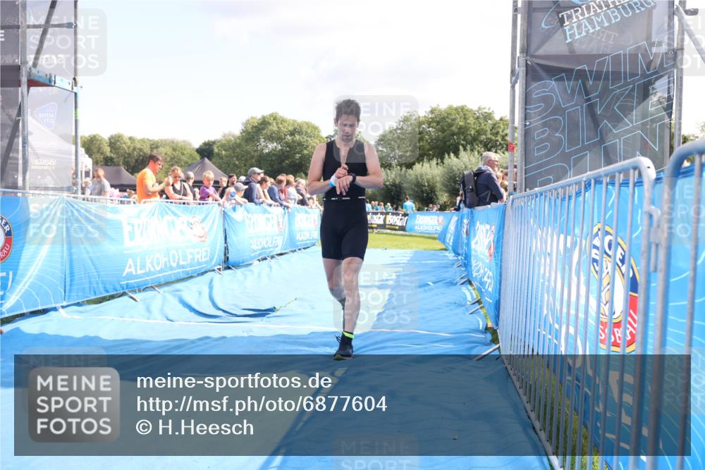 25.08.2024 - Elbe Triathlon Hamburg H.Heesch http://msf.ph/oto/6877604 25.08.2024 11:46:19 Ziel 516, 555, 565, 765, 779, 1516, 1718 meine-sportfotos.de