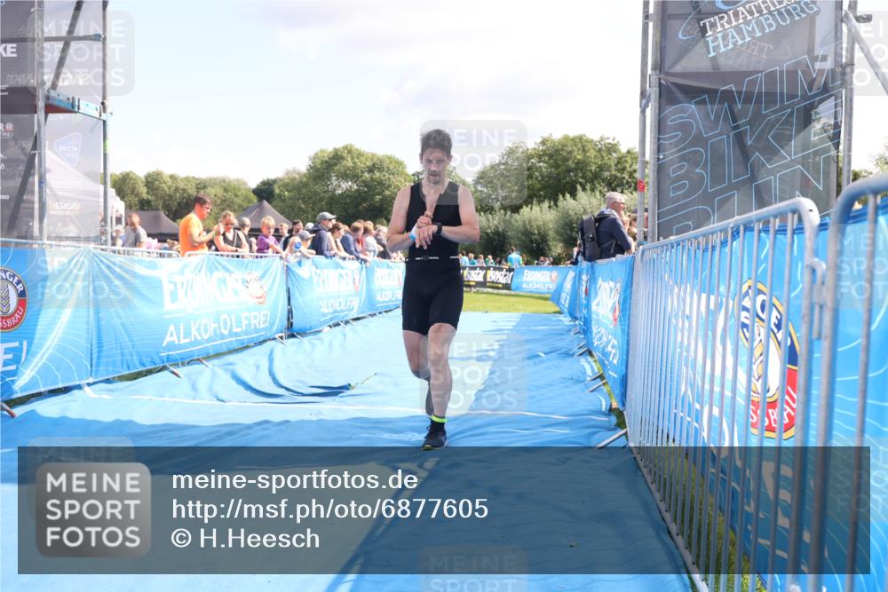 25.08.2024 - Elbe Triathlon Hamburg H.Heesch http://msf.ph/oto/6877605 25.08.2024 11:46:20 Ziel 516, 555, 565, 765, 779, 1516, 1718 meine-sportfotos.de