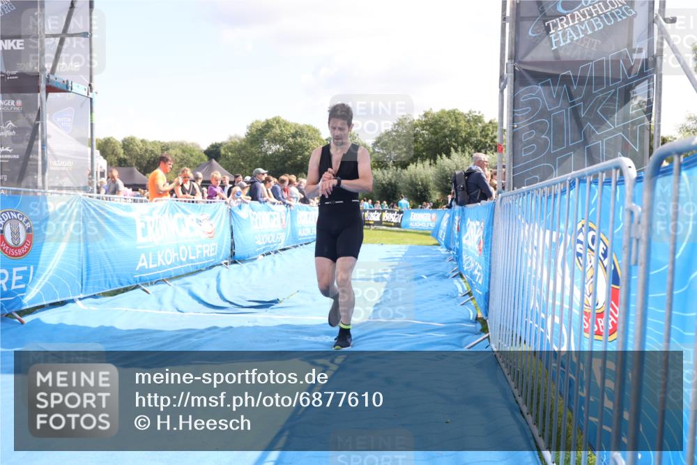 25.08.2024 - Elbe Triathlon Hamburg H.Heesch http://msf.ph/oto/6877610 25.08.2024 11:46:20 Ziel 516, 555, 565, 765, 779, 1516, 1718 meine-sportfotos.de