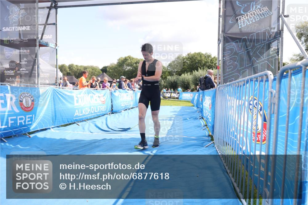 25.08.2024 - Elbe Triathlon Hamburg H.Heesch http://msf.ph/oto/6877618 25.08.2024 11:46:20 Ziel 516, 555, 565, 765, 779, 1516, 1718 meine-sportfotos.de