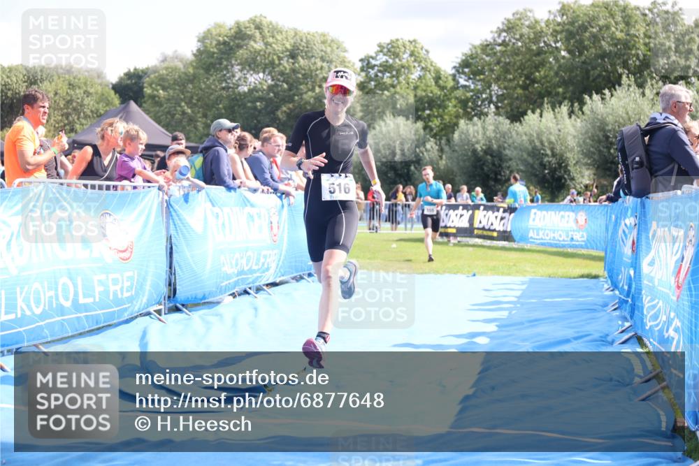 25.08.2024 - Elbe Triathlon Hamburg H.Heesch http://msf.ph/oto/6877648 25.08.2024 11:46:24 Ziel 516, 555, 565, 779, 1718 meine-sportfotos.de