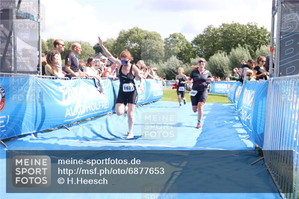 25.08.2024 - Elbe Triathlon Hamburg H.Heesch http://msf.ph/oto/6877653 25.08.2024 12:09:12 Ziel 1506, 1621, 1693 meine-sportfotos.de