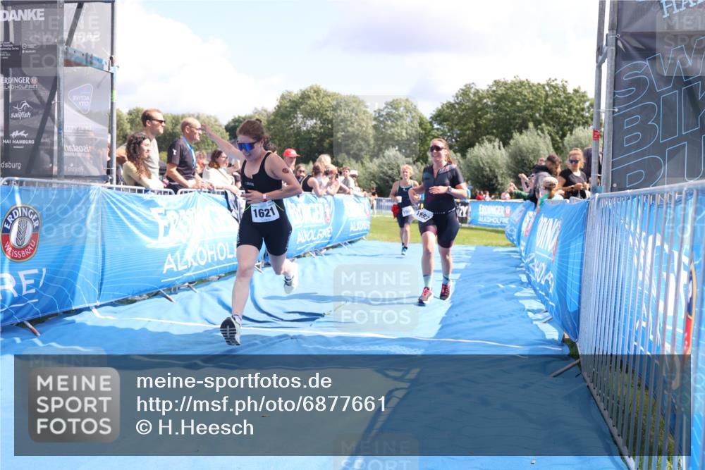 25.08.2024 - Elbe Triathlon Hamburg H.Heesch http://msf.ph/oto/6877661 25.08.2024 12:09:12 Ziel 1506, 1621, 1693 meine-sportfotos.de