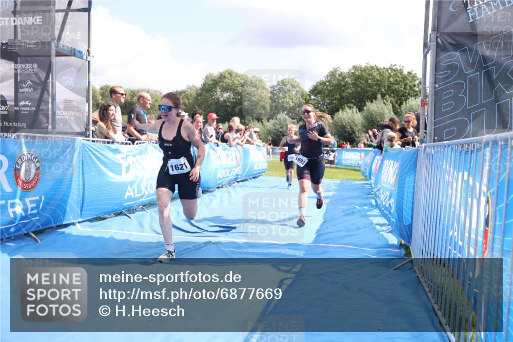 25.08.2024 - Elbe Triathlon Hamburg H.Heesch http://msf.ph/oto/6877669 25.08.2024 12:09:12 Ziel 1506, 1621, 1693 meine-sportfotos.de