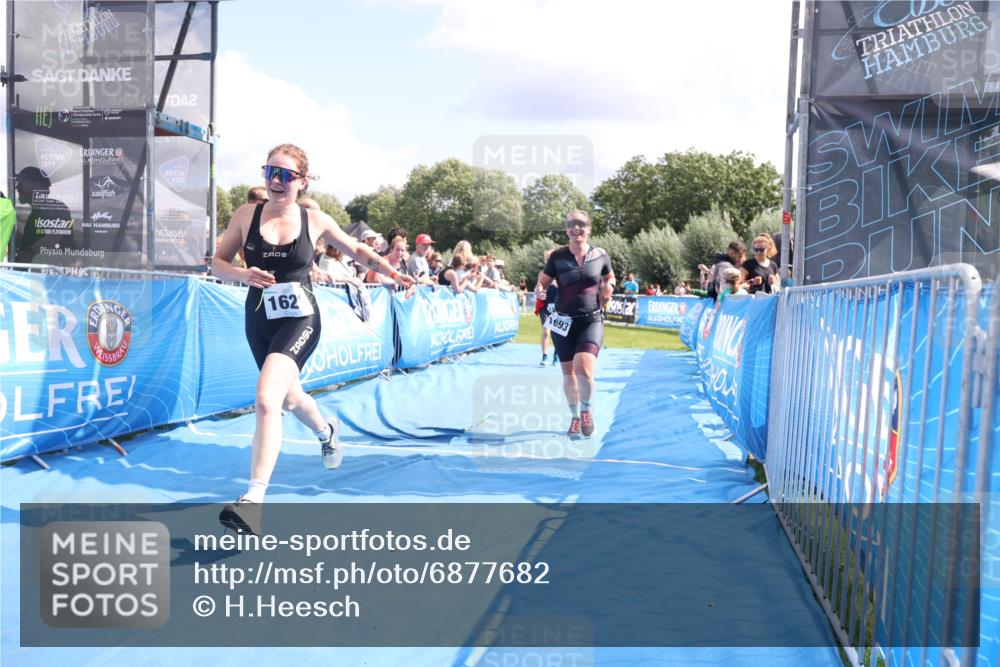 25.08.2024 - Elbe Triathlon Hamburg H.Heesch http://msf.ph/oto/6877682 25.08.2024 12:09:12 Ziel 1506, 1621, 1693 meine-sportfotos.de