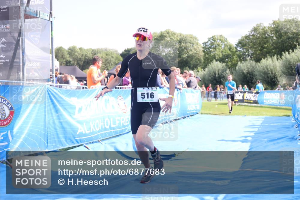 25.08.2024 - Elbe Triathlon Hamburg H.Heesch http://msf.ph/oto/6877683 25.08.2024 11:46:24 Ziel 516, 555, 565, 779, 1718 meine-sportfotos.de
