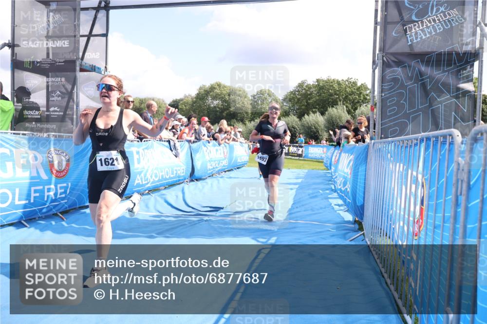 25.08.2024 - Elbe Triathlon Hamburg H.Heesch http://msf.ph/oto/6877687 25.08.2024 12:09:12 Ziel 1506, 1621, 1693 meine-sportfotos.de