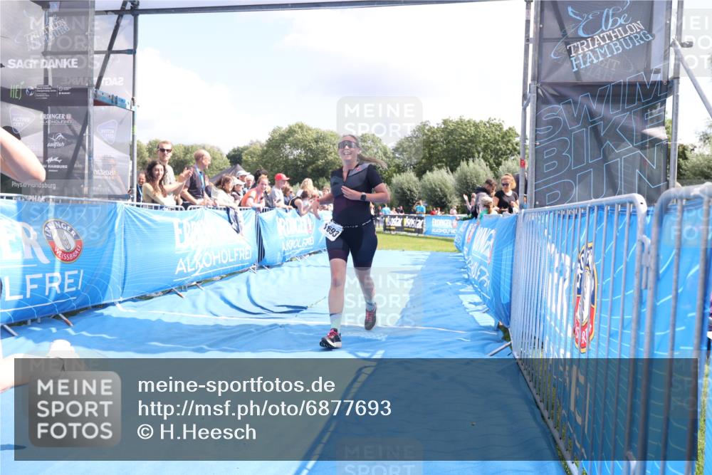25.08.2024 - Elbe Triathlon Hamburg H.Heesch http://msf.ph/oto/6877693 25.08.2024 12:09:12 Ziel 1506, 1621, 1693 meine-sportfotos.de