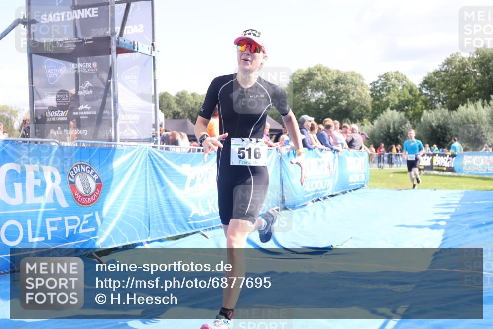 25.08.2024 - Elbe Triathlon Hamburg H.Heesch http://msf.ph/oto/6877695 25.08.2024 11:46:25 Ziel 516, 555, 779 meine-sportfotos.de