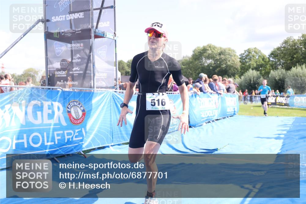 25.08.2024 - Elbe Triathlon Hamburg H.Heesch http://msf.ph/oto/6877701 25.08.2024 11:46:25 Ziel 516, 555, 779 meine-sportfotos.de