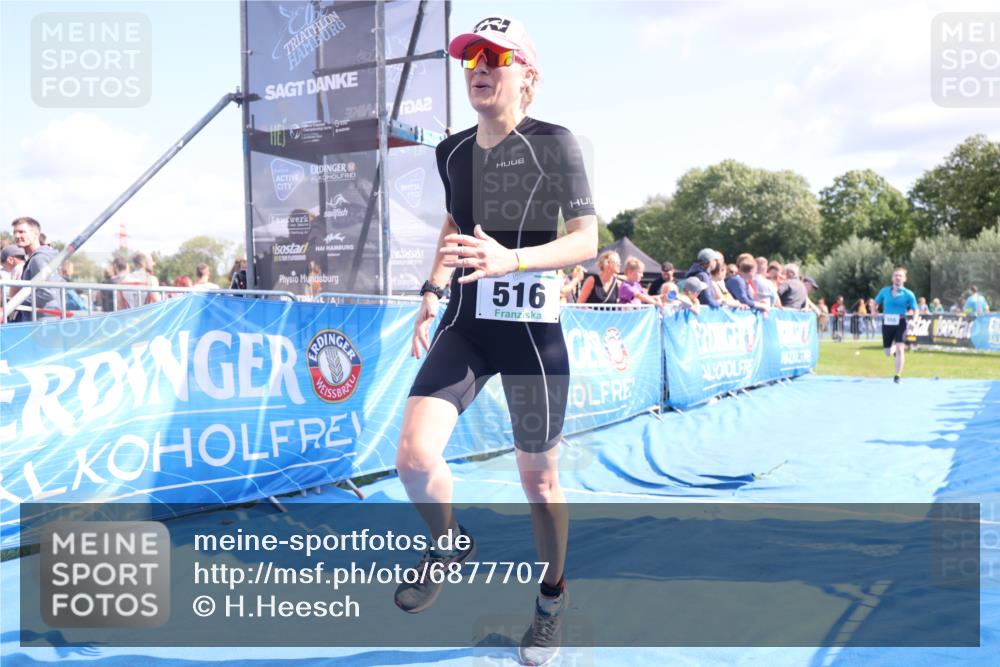 25.08.2024 - Elbe Triathlon Hamburg H.Heesch http://msf.ph/oto/6877707 25.08.2024 11:46:25 Ziel 516, 555, 779 meine-sportfotos.de