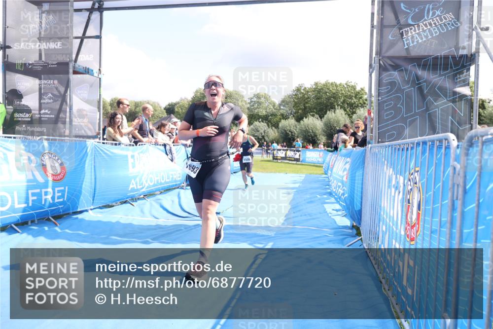25.08.2024 - Elbe Triathlon Hamburg H.Heesch http://msf.ph/oto/6877720 25.08.2024 12:09:13 Ziel 1506, 1621, 1693 meine-sportfotos.de