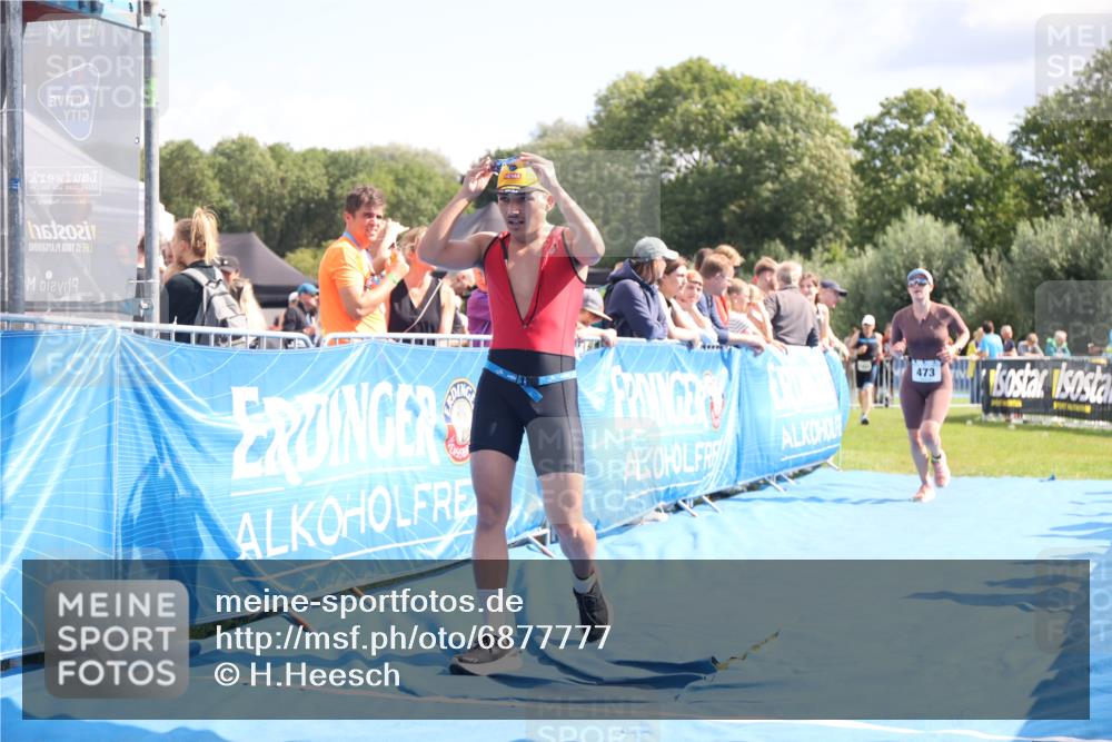 25.08.2024 - Elbe Triathlon Hamburg H.Heesch http://msf.ph/oto/6877777 25.08.2024 11:46:51 Ziel 473, 1452, 1605 meine-sportfotos.de