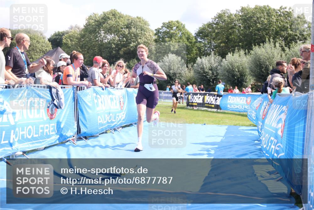 25.08.2024 - Elbe Triathlon Hamburg H.Heesch http://msf.ph/oto/6877787 25.08.2024 12:09:22 Ziel 490, 524, 1478, 1649, 1651, 1660 meine-sportfotos.de
