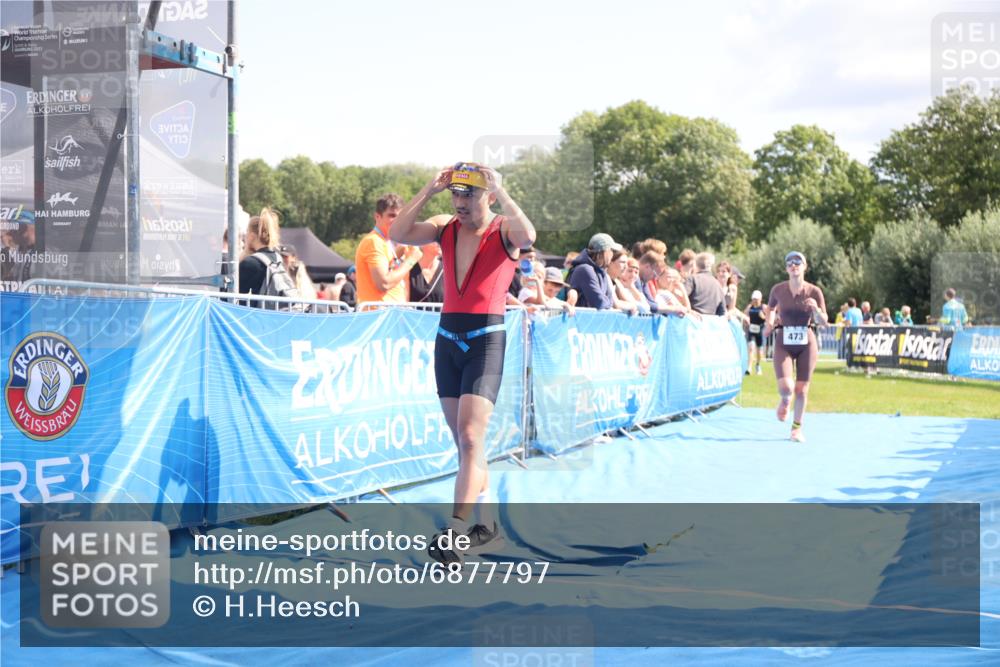 25.08.2024 - Elbe Triathlon Hamburg H.Heesch http://msf.ph/oto/6877797 25.08.2024 11:46:52 Ziel 473, 1452, 1605 meine-sportfotos.de