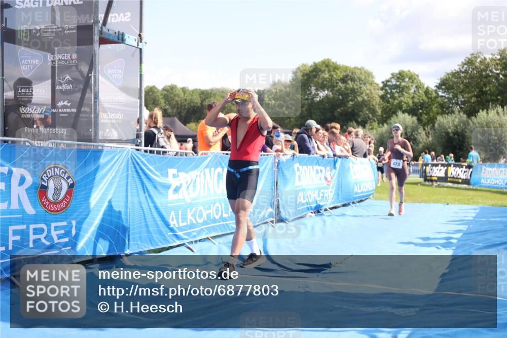 25.08.2024 - Elbe Triathlon Hamburg H.Heesch http://msf.ph/oto/6877803 25.08.2024 11:46:52 Ziel 473, 1452, 1605 meine-sportfotos.de