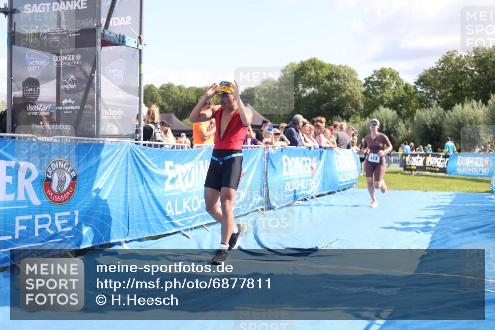 25.08.2024 - Elbe Triathlon Hamburg H.Heesch http://msf.ph/oto/6877811 25.08.2024 11:46:52 Ziel 473, 1452, 1605 meine-sportfotos.de