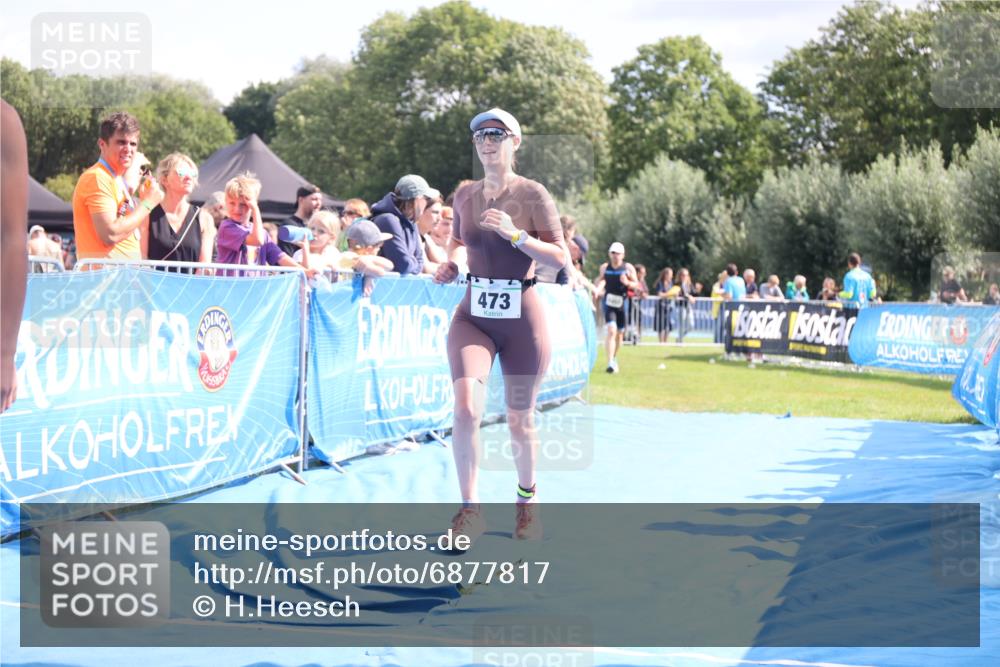 25.08.2024 - Elbe Triathlon Hamburg H.Heesch http://msf.ph/oto/6877817 25.08.2024 11:46:53 Ziel 473, 1452, 1605 meine-sportfotos.de