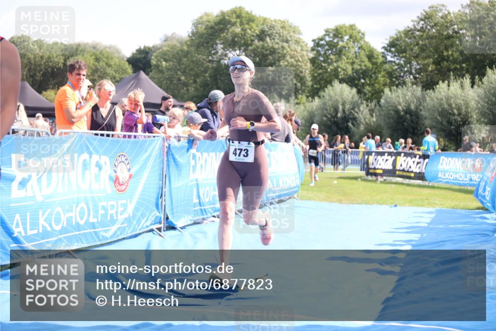 25.08.2024 - Elbe Triathlon Hamburg H.Heesch http://msf.ph/oto/6877823 25.08.2024 11:46:53 Ziel 473, 1452, 1605 meine-sportfotos.de