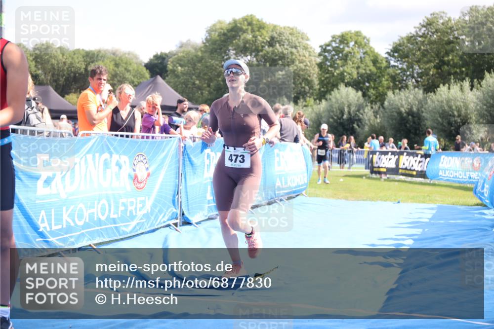 25.08.2024 - Elbe Triathlon Hamburg H.Heesch http://msf.ph/oto/6877830 25.08.2024 11:46:53 Ziel 473, 1452, 1605 meine-sportfotos.de