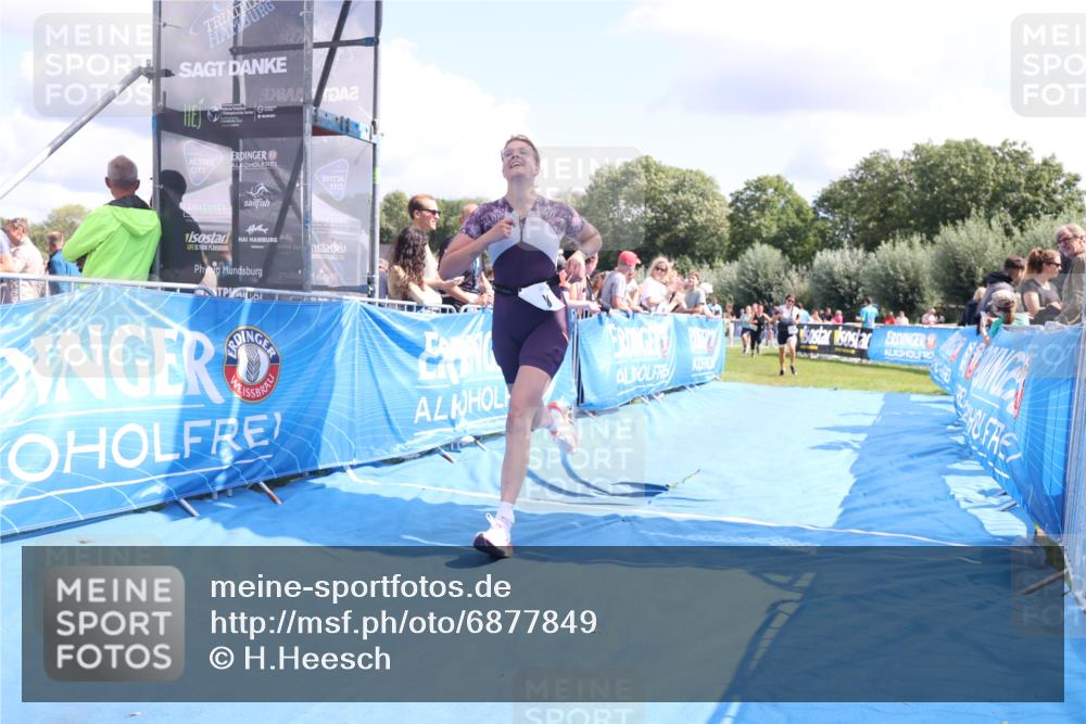25.08.2024 - Elbe Triathlon Hamburg H.Heesch http://msf.ph/oto/6877849 25.08.2024 12:09:23 Ziel 490, 524, 1478, 1649, 1651, 1660 meine-sportfotos.de